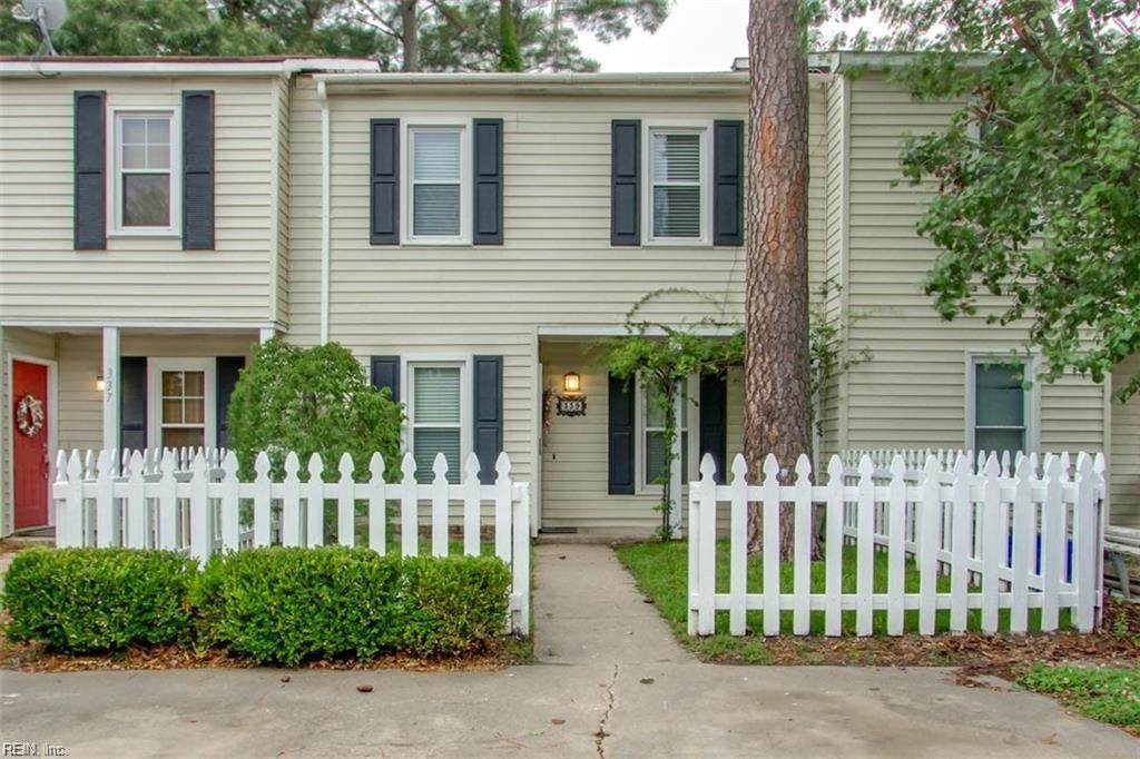 339 Hutton Cir - Photo 1