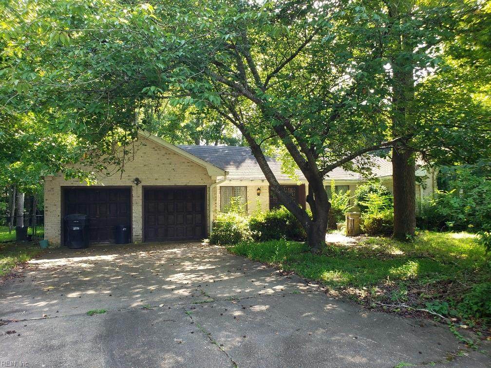 1028 Little Lake Drive Dr - Photo 1