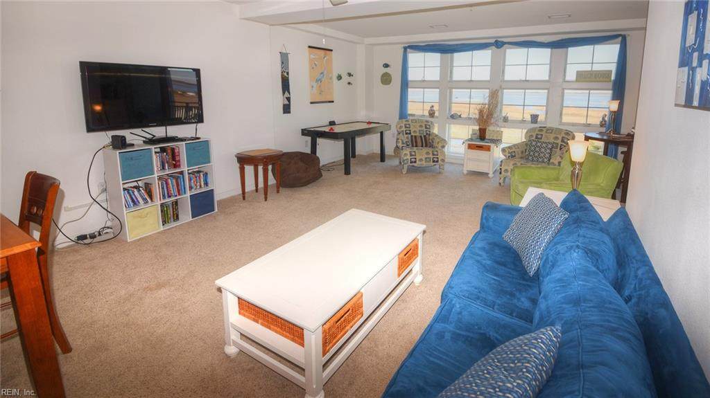 3738 Sandpiper Rd - Photo 1