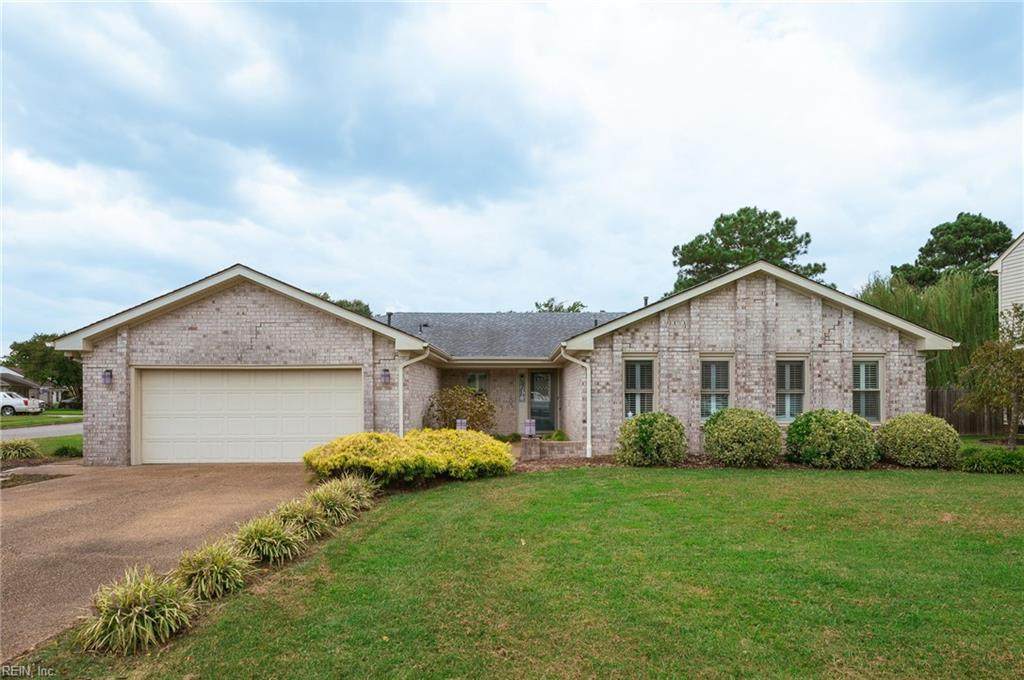 2401 Hayloft Ln - Photo 1