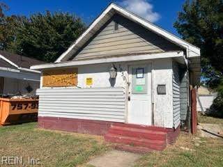 1039 42nd St - Photo 1