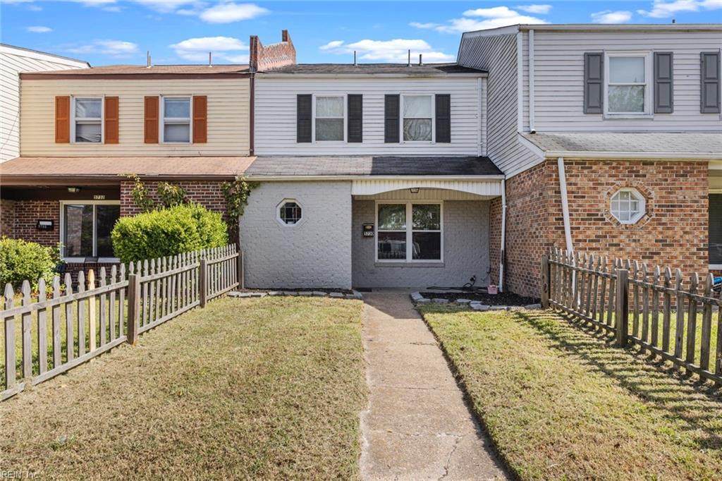 5730 Hastings Arch - Photo 1