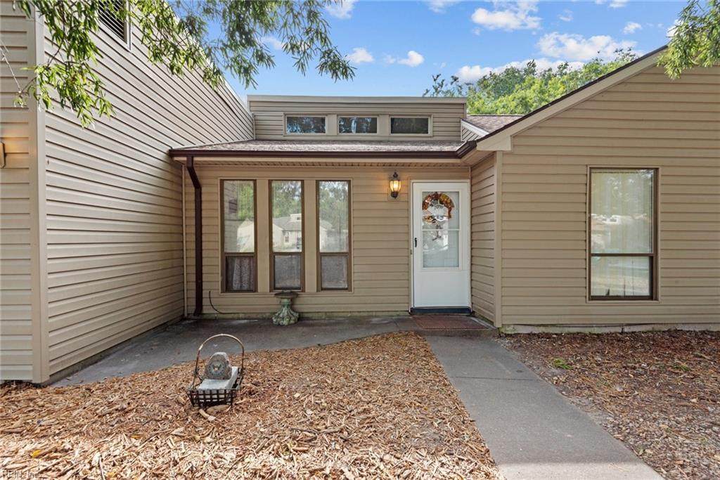 1363 Cypress Pl - Photo 1