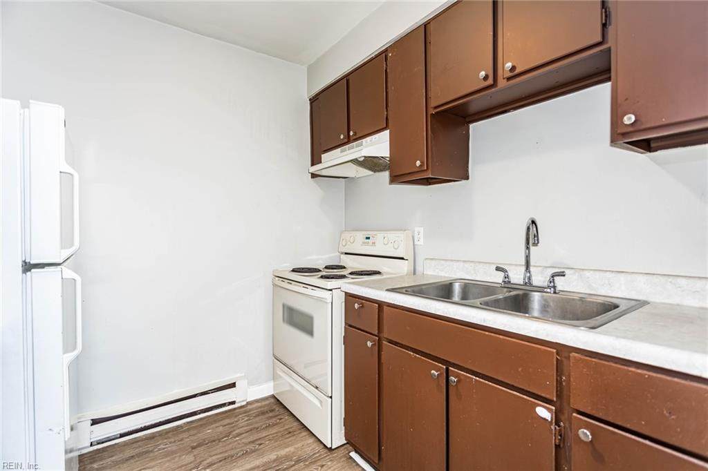 1203 Hillside Ave - Photo 1