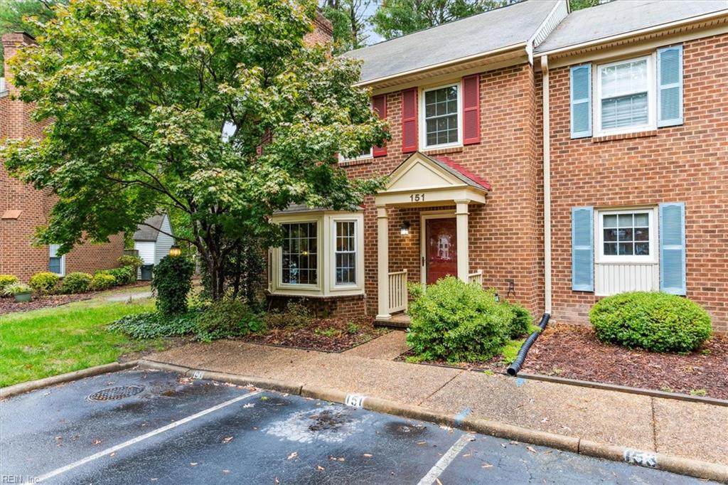 151 Sloane Pl - Photo 1
