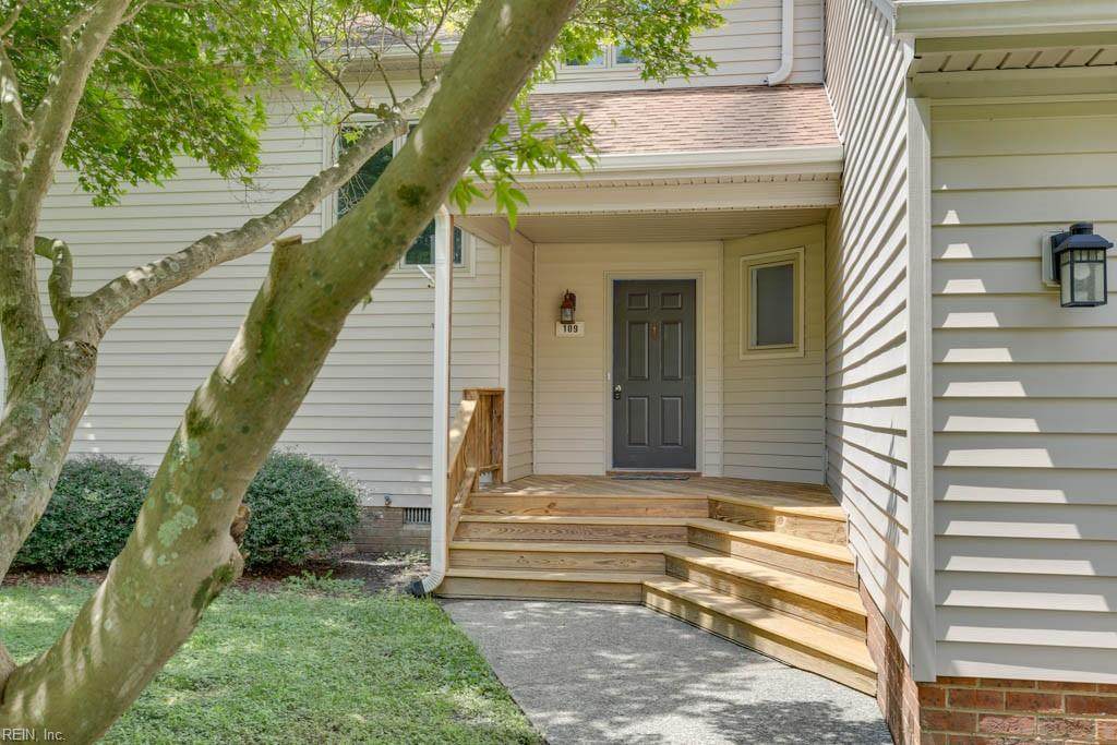 109 Crest Lake Ct - Photo 1