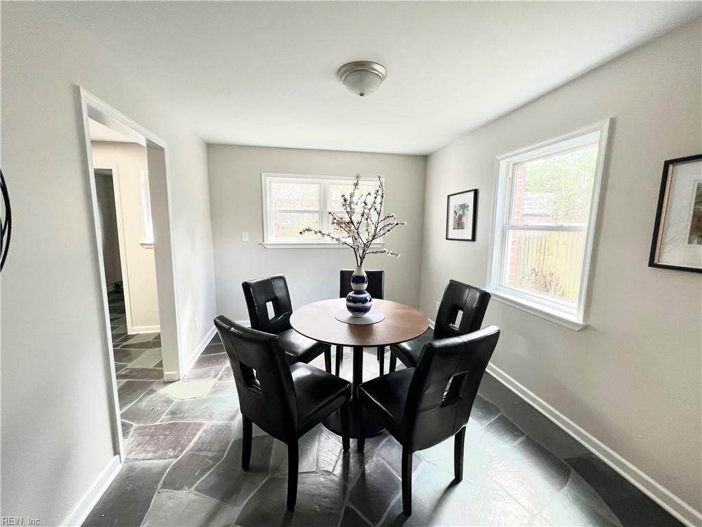 3261 Lakecrest Rd - Photo 1