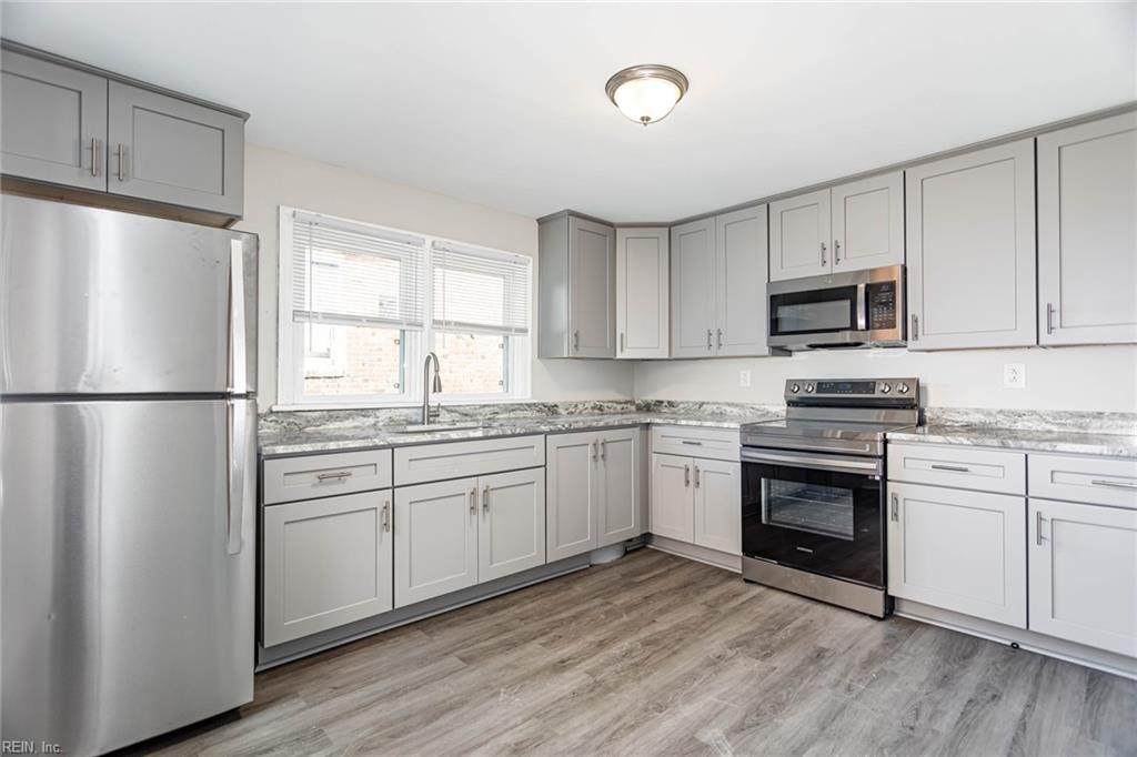 1424 Ocean View Ave - Photo 1