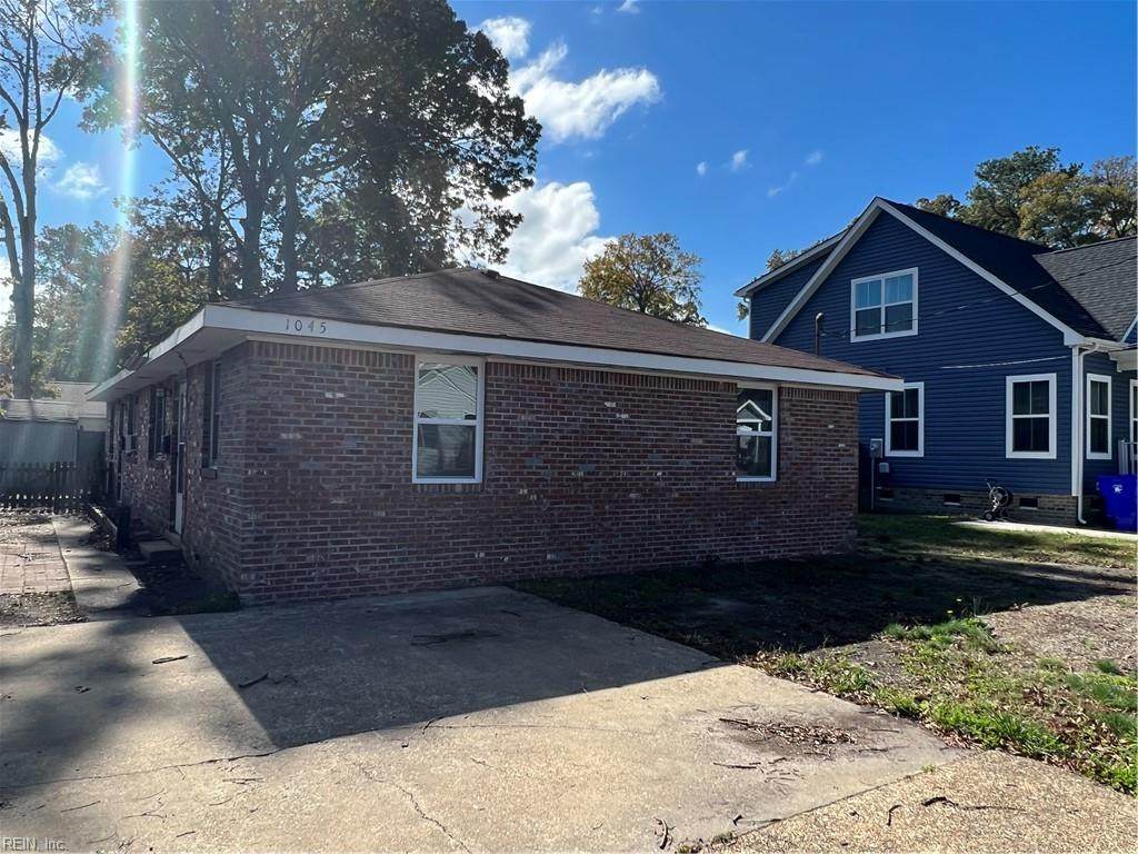1045 Chester St - Photo 1