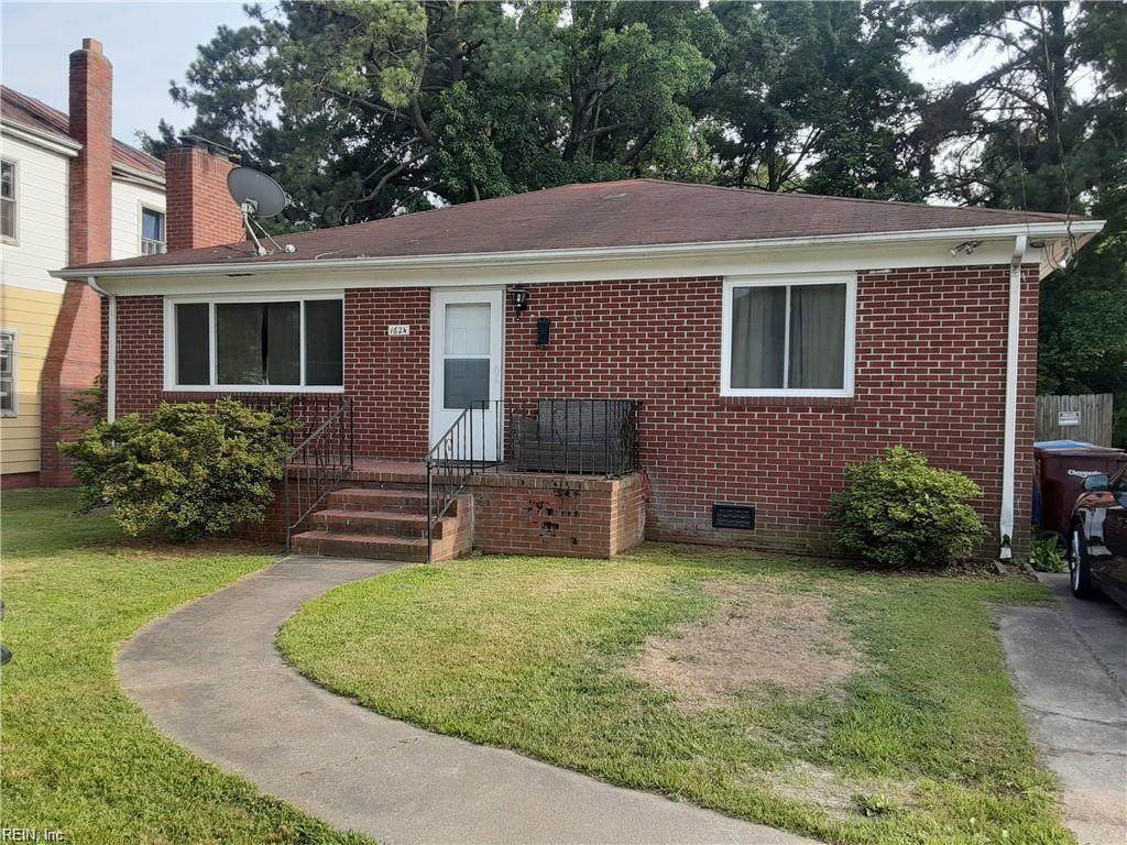 1624 Berkley Ave - Photo 1