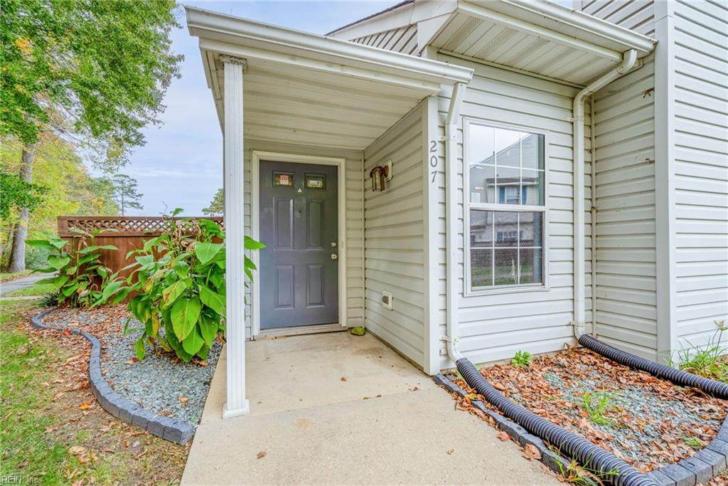 207 Wexford Ct - Photo 1