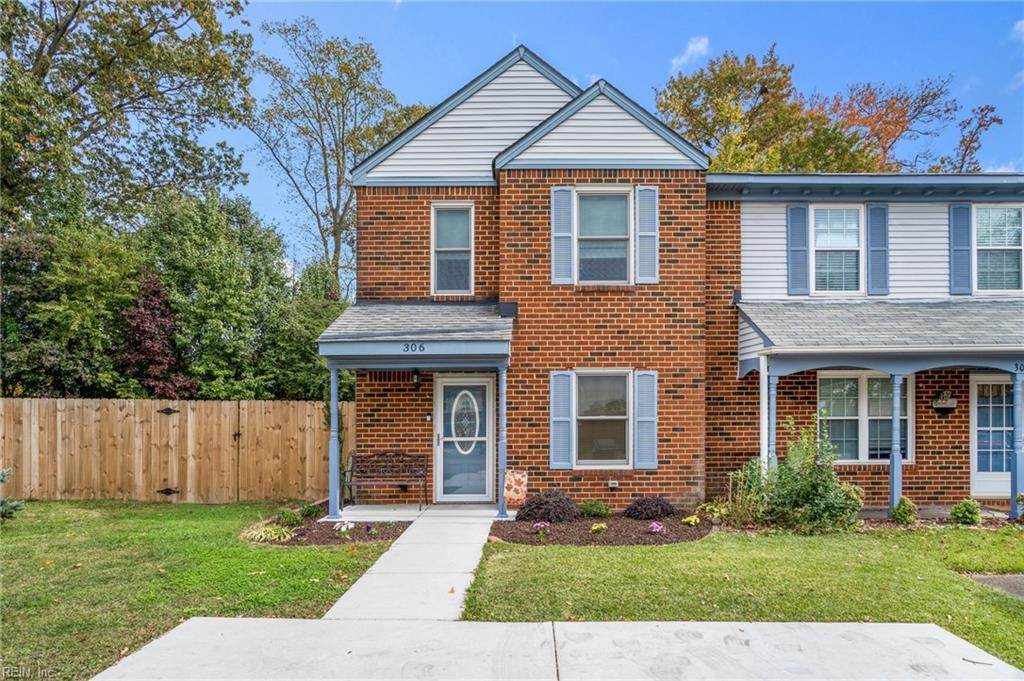 306 Seeman Ct - Photo 1