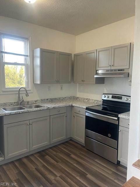 362 Ridgewell Ave - Photo 1