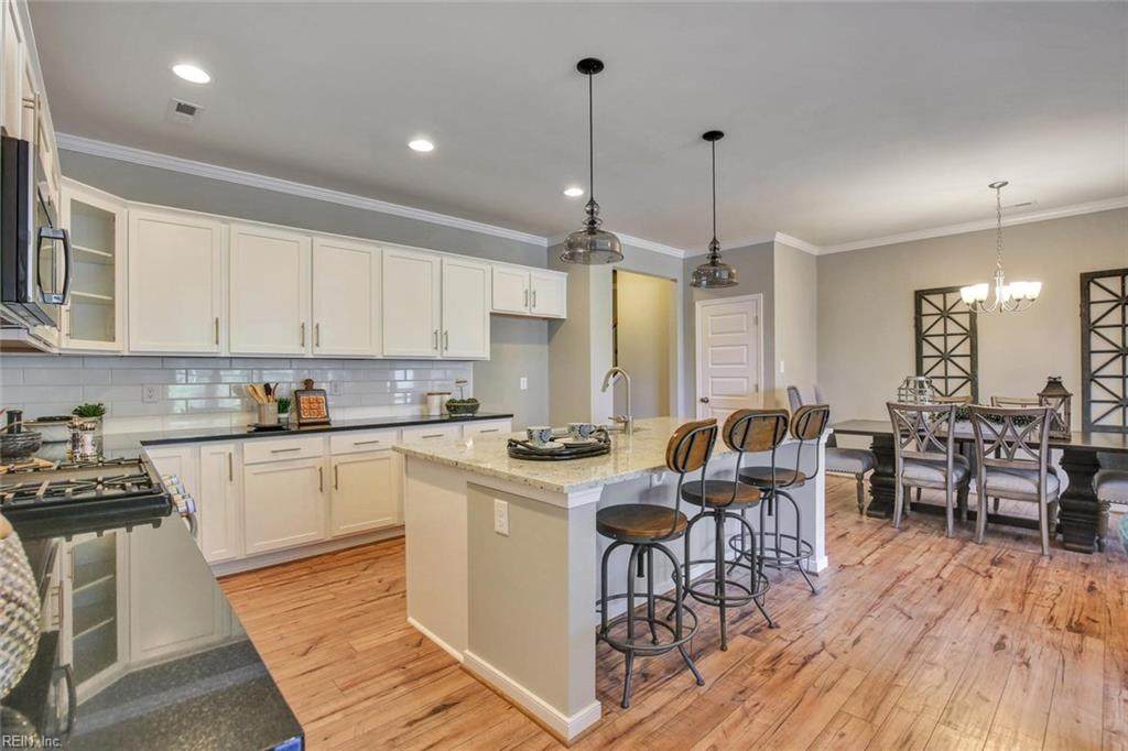 7714 Broadstairs Ln - Photo 1
