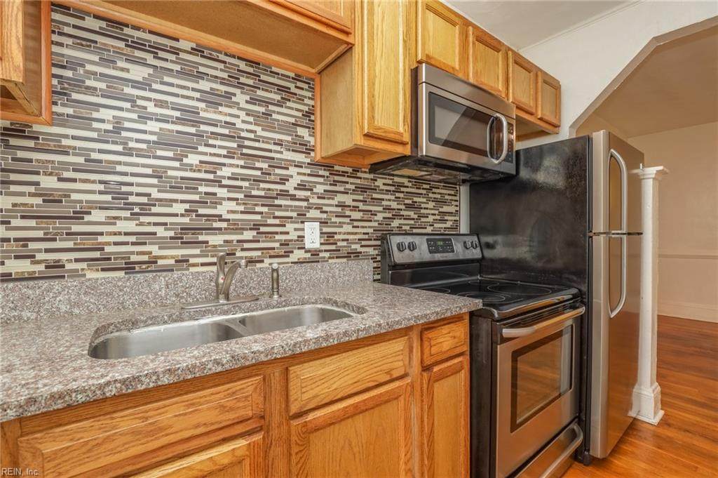 191 Maple Ave - Photo 1