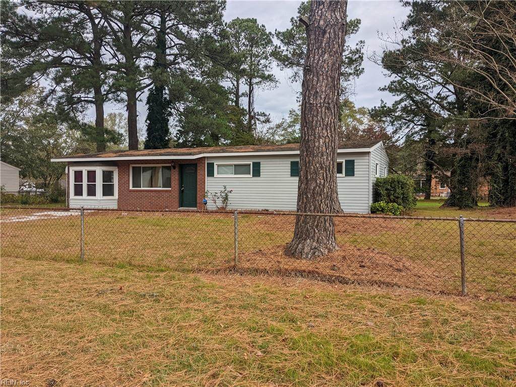 2884 Shore Dr - Photo 1