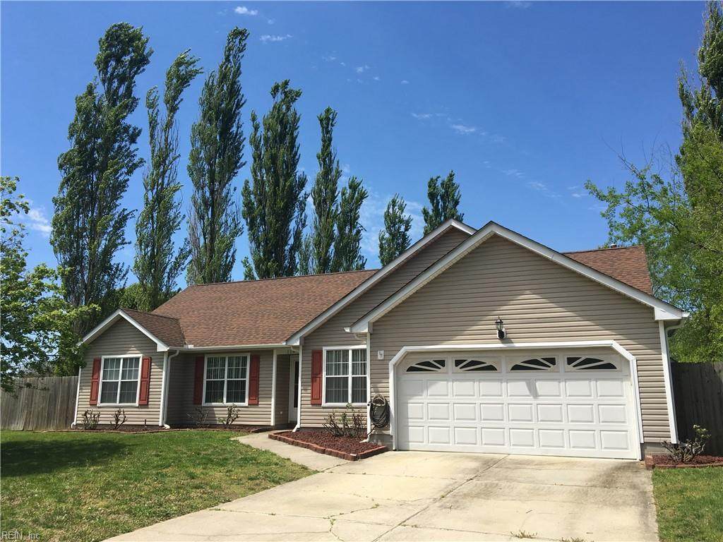 114 Woodlake Ter - Photo 1