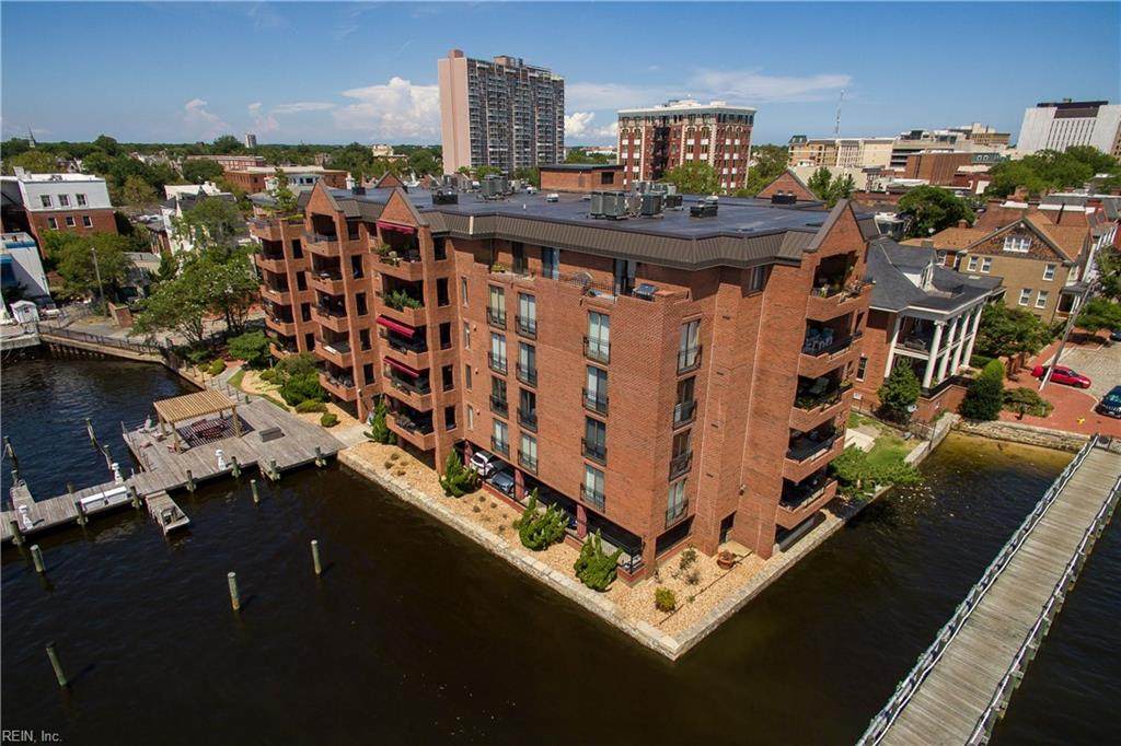 421 Bute St - Photo 1