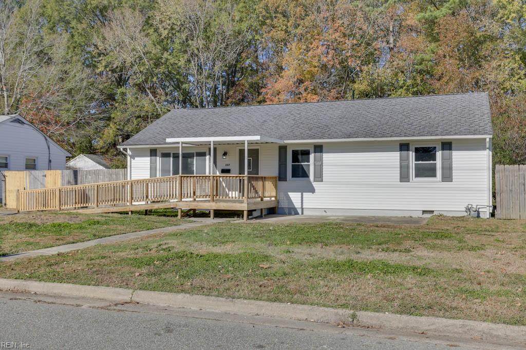 207 Woodhaven Rd - Photo 1