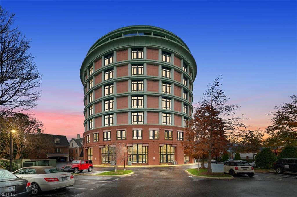 415 Saint Pauls Blvd - Photo 1