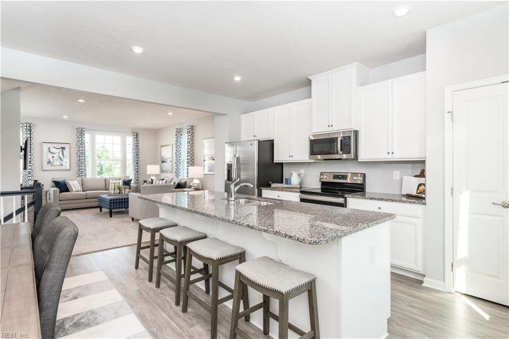 403 Fost Blvd - Photo 1