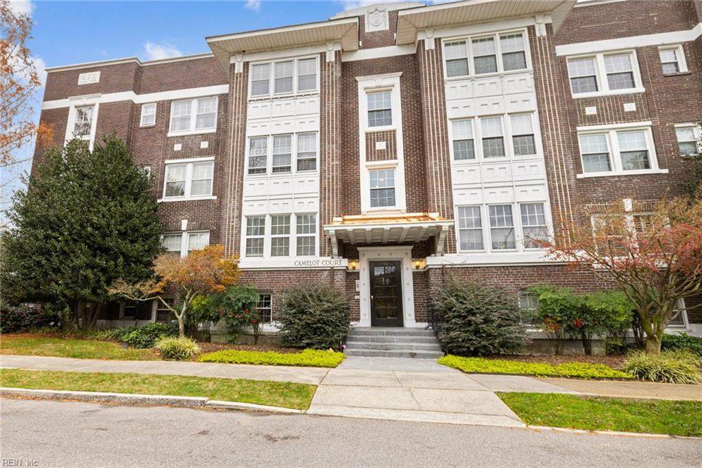 910 Greenway Ct - Photo 1