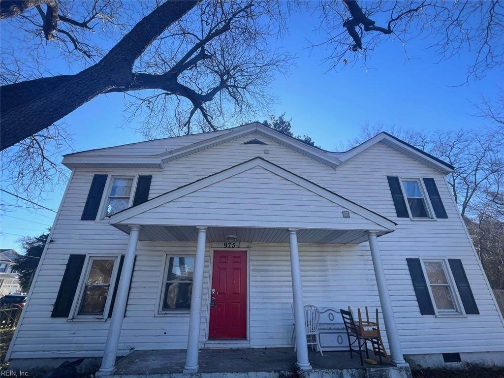 975 King St - Photo 1