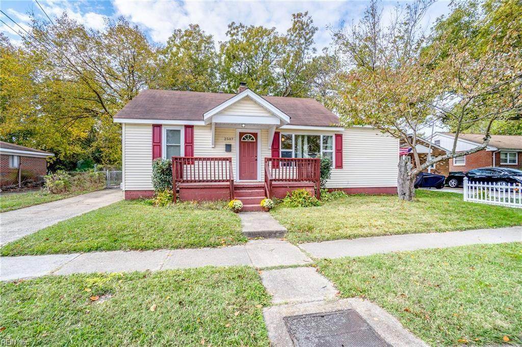 2507 Wyoming Ave - Photo 1