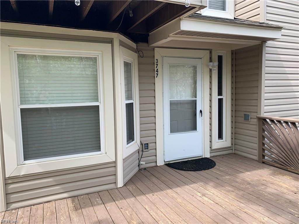 3747 Clipper Bay Dr - Photo 1