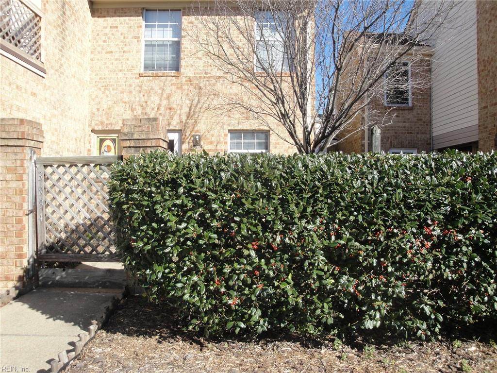 3994 Wyckoff Dr - Photo 1