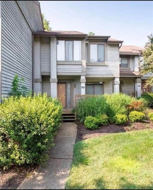 327 Bridgewater Dr - Photo 1