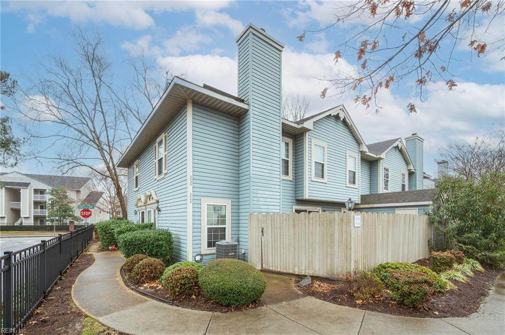 4536 Genoa Cir - Photo 1