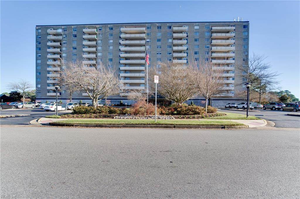 7320 Glenroie Ave - Photo 1
