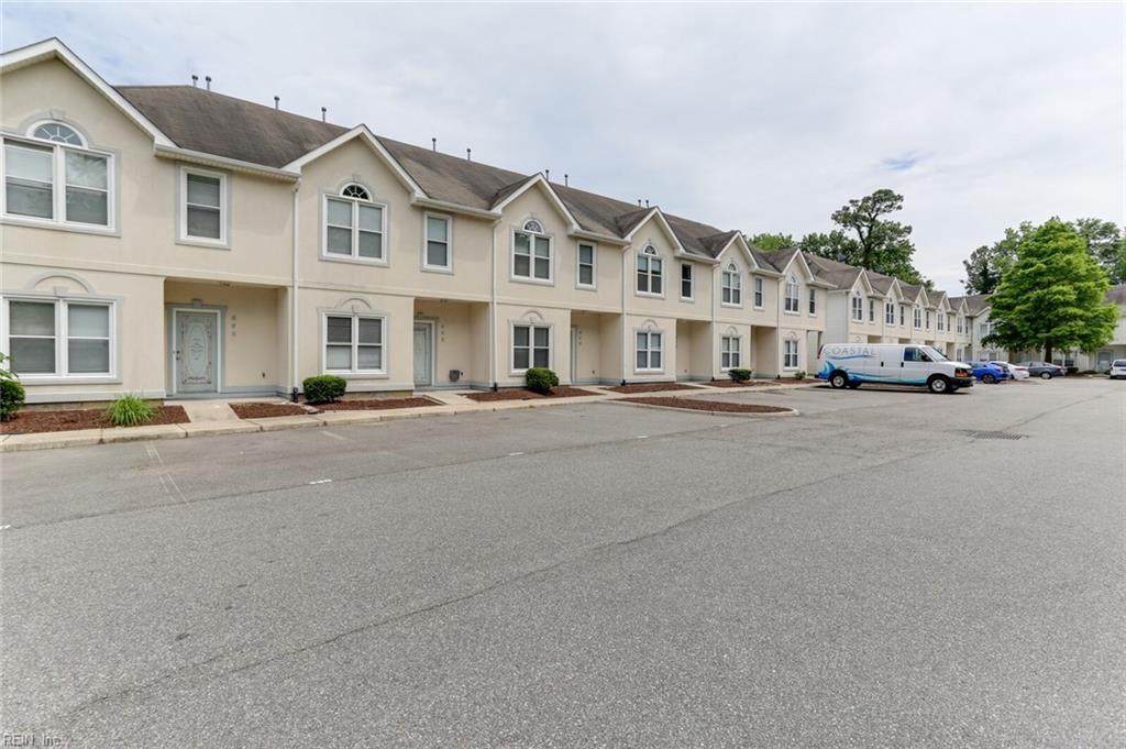 452 Trooper Ct - Photo 1
