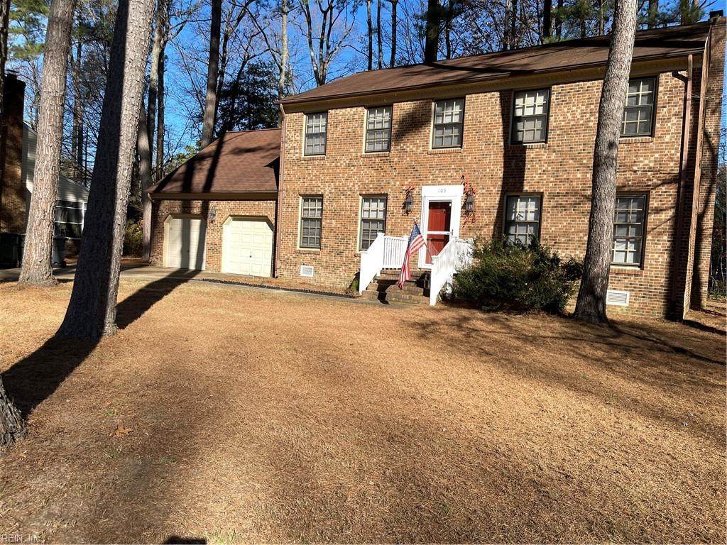 103 Longwood Cir - Photo 1