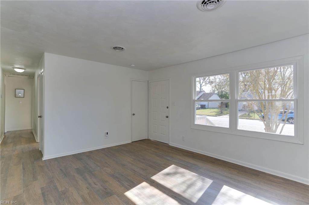 3309 Woodbaugh Dr - Photo 1