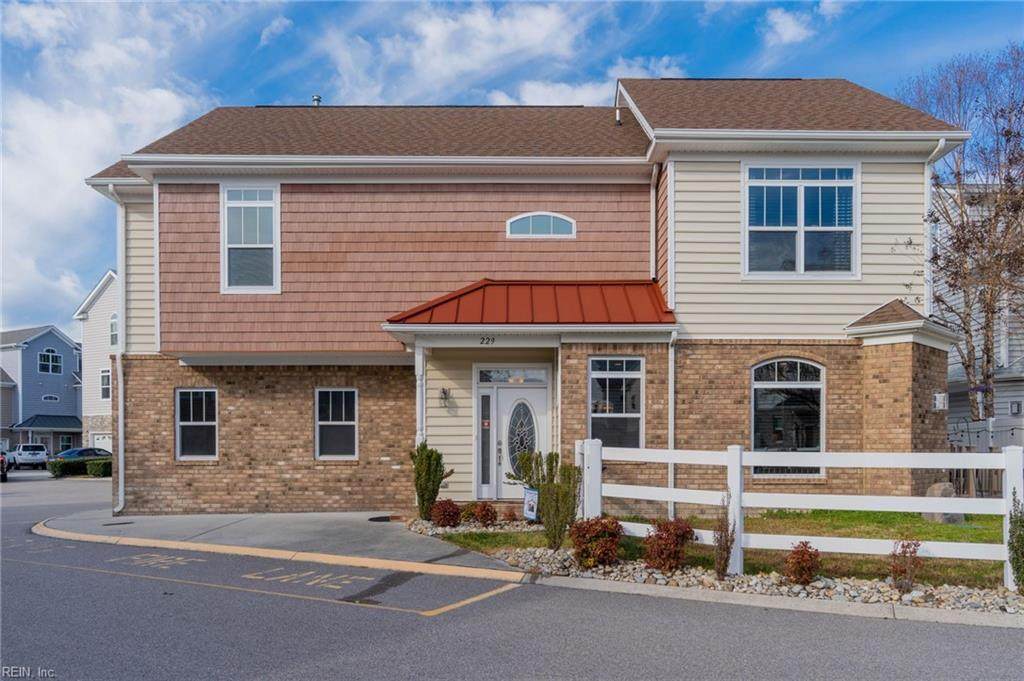 229 Moate Cir - Photo 1