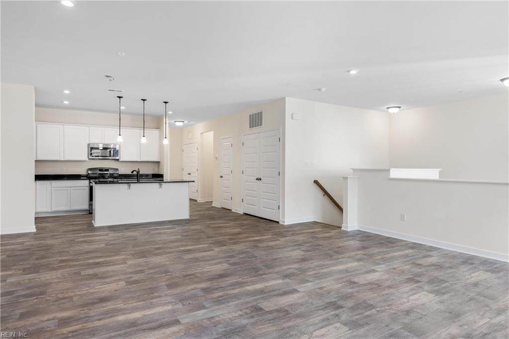 3976 Prospect St - Photo 1