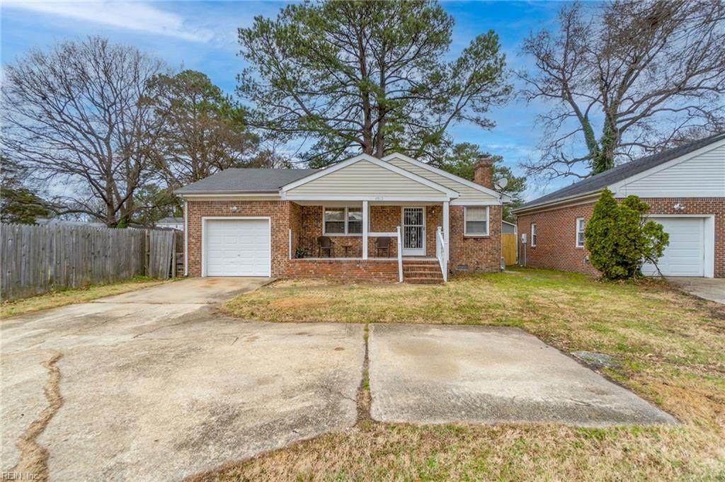 4862 Kennebeck Ave - Photo 1