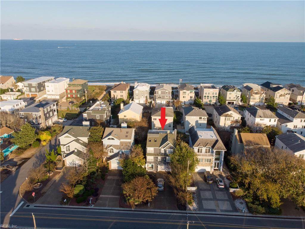 808 Vanderbilt Ave - Photo 1