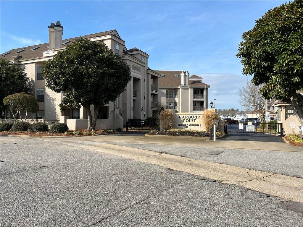 407 Harbour Point - Photo 1