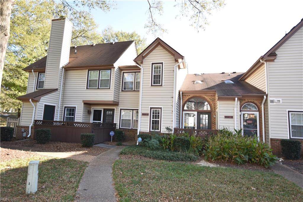 1021 Saint Andrews Way - Photo 1