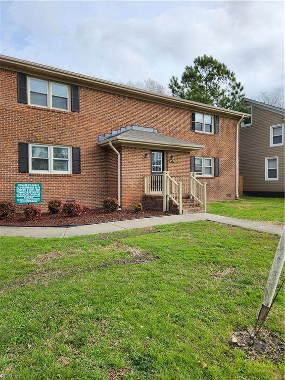 829 Bainbridge Blvd - Photo 1