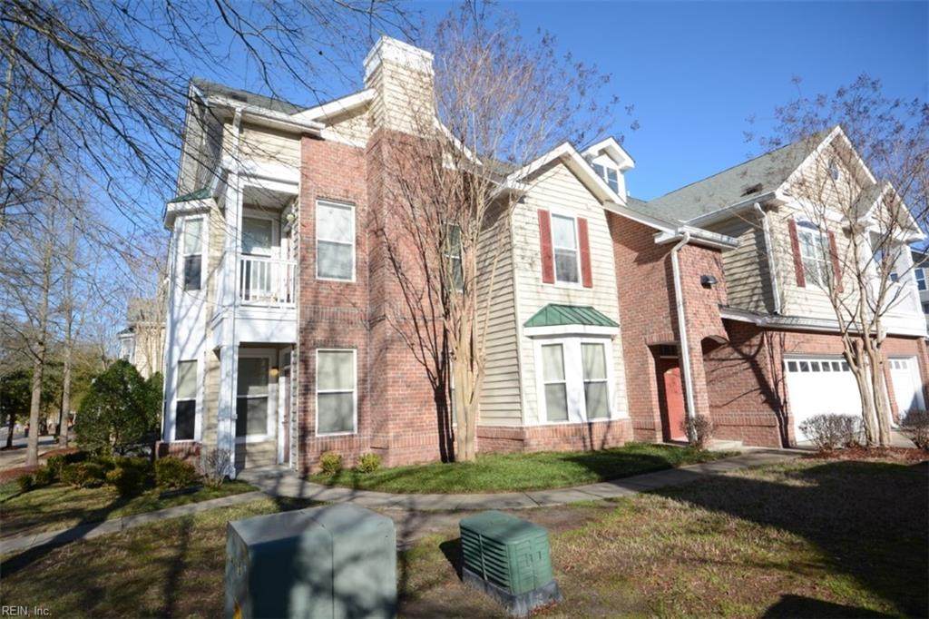 704 River Rock Way - Photo 1
