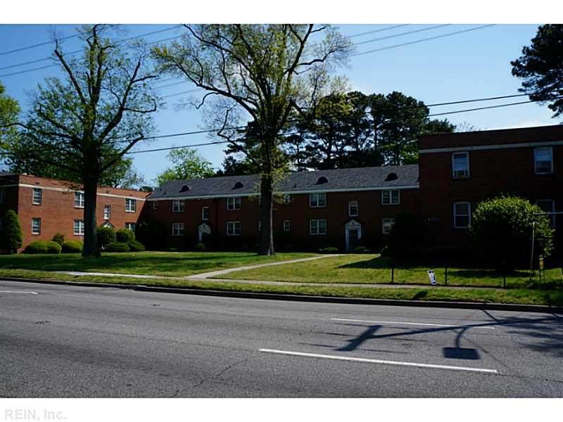 7420 Hampton Blvd - Photo 1