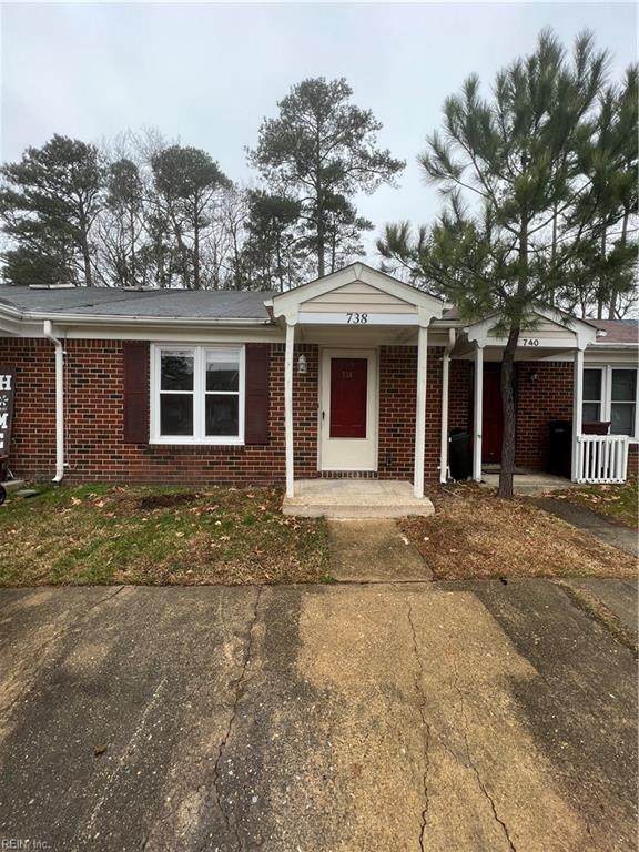 738 Wickford Dr - Photo 1