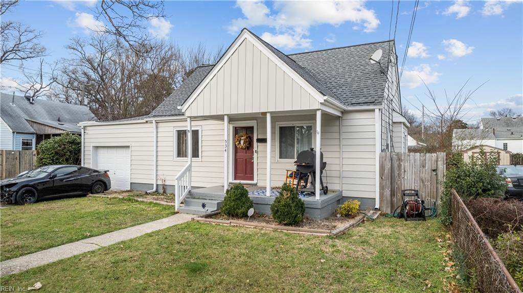 534 Sterling St - Photo 1