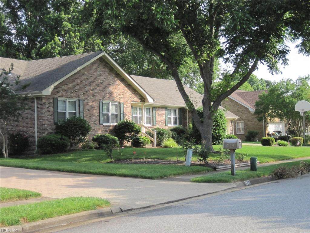 725 Southleaf Dr - Photo 1