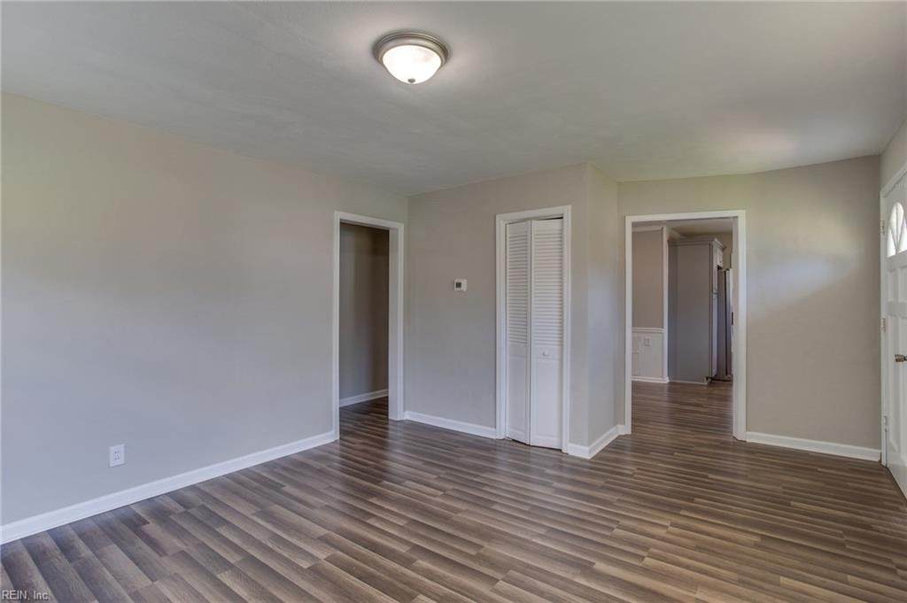 4749 Westgrove Rd - Photo 1