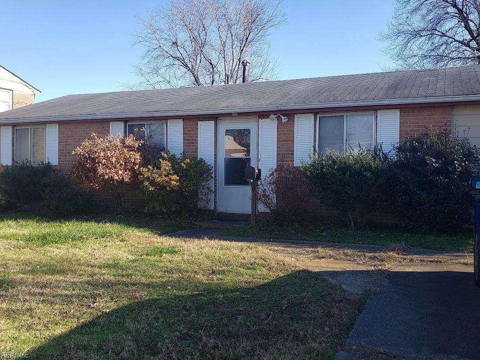 2218 Andrews Blvd - Photo 1